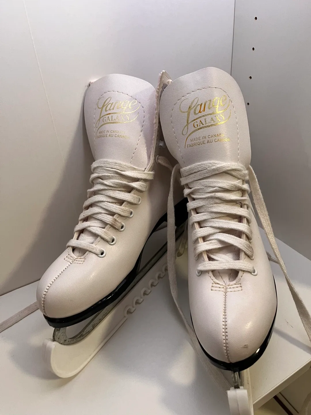 Lange Galaxy SR Figure Skates - Size 5 image indicator(2)