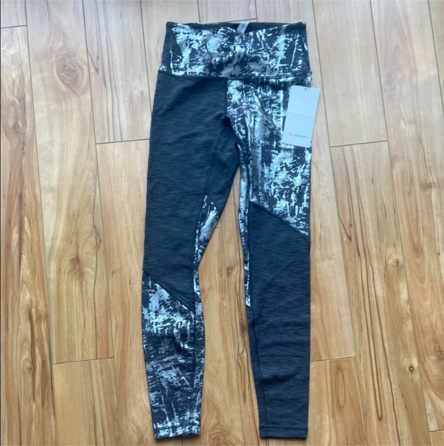 lululemon athletica Women's Gray and Black Jeans image indicator(5)