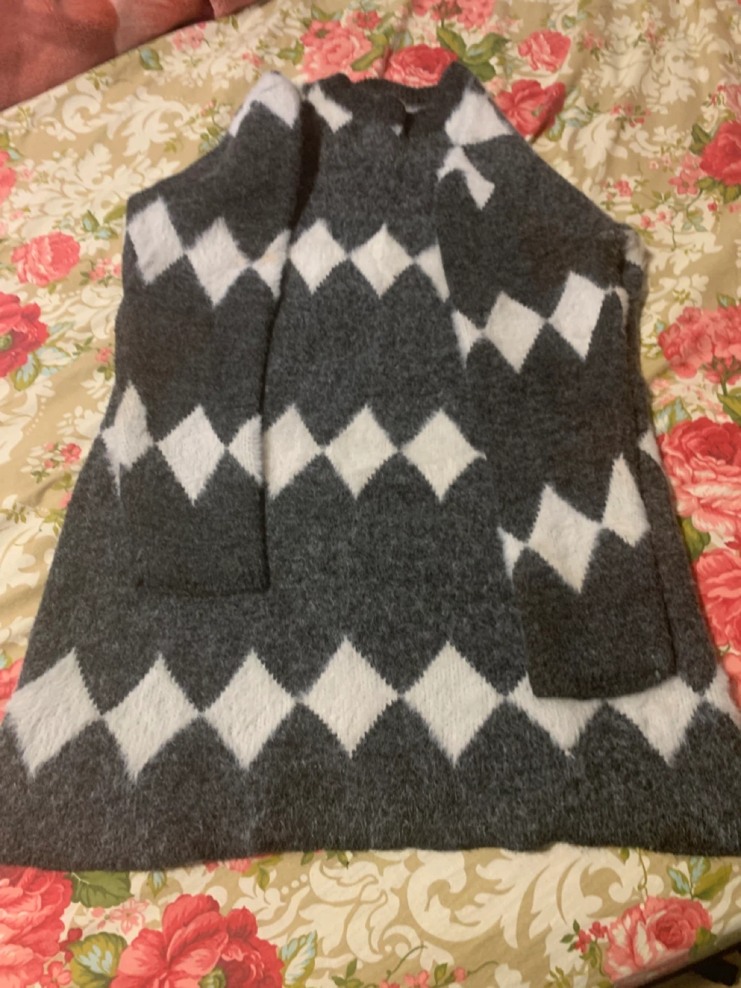 Grey & White Patterned Knit Cardigan - photo 2