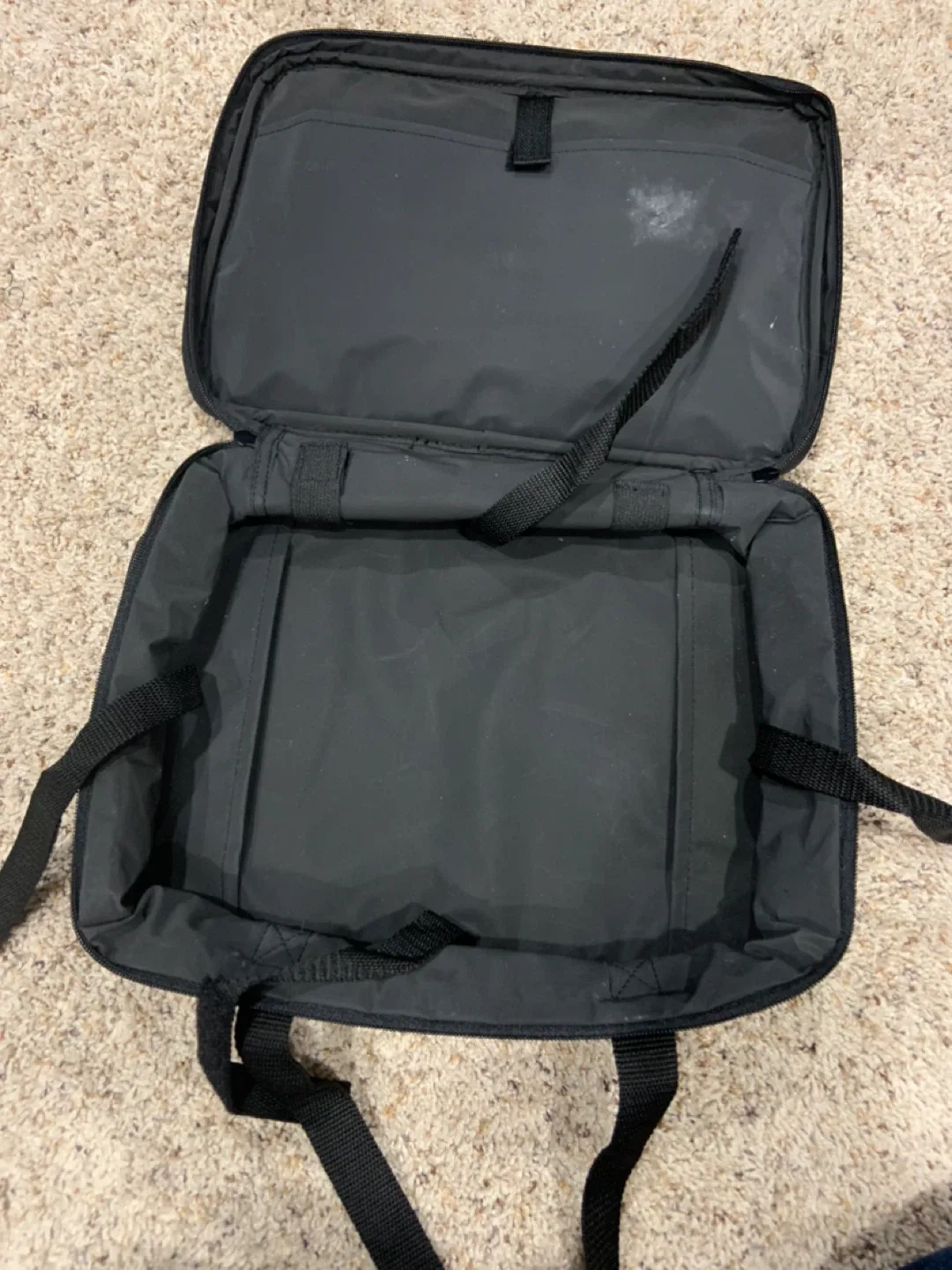 Tupperware Set with Carrier image indicator(6)