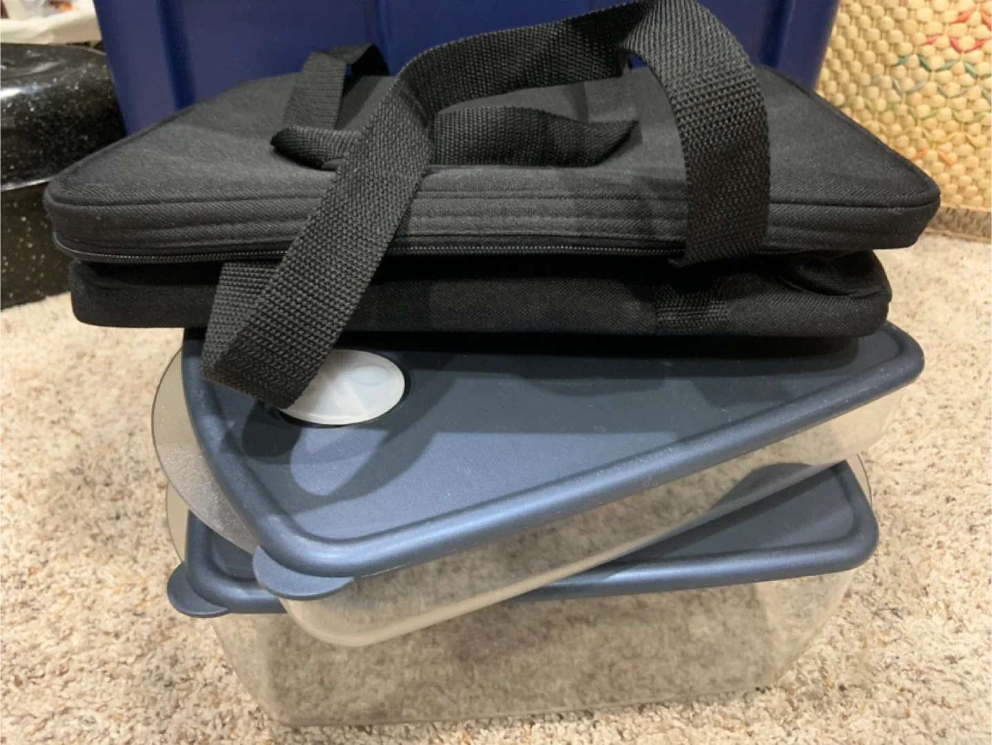 Tupperware Set with Carrier image indicator(2)