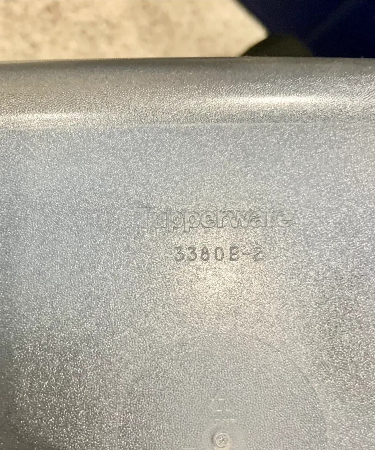 Tupperware Set with Carrier image indicator(4)