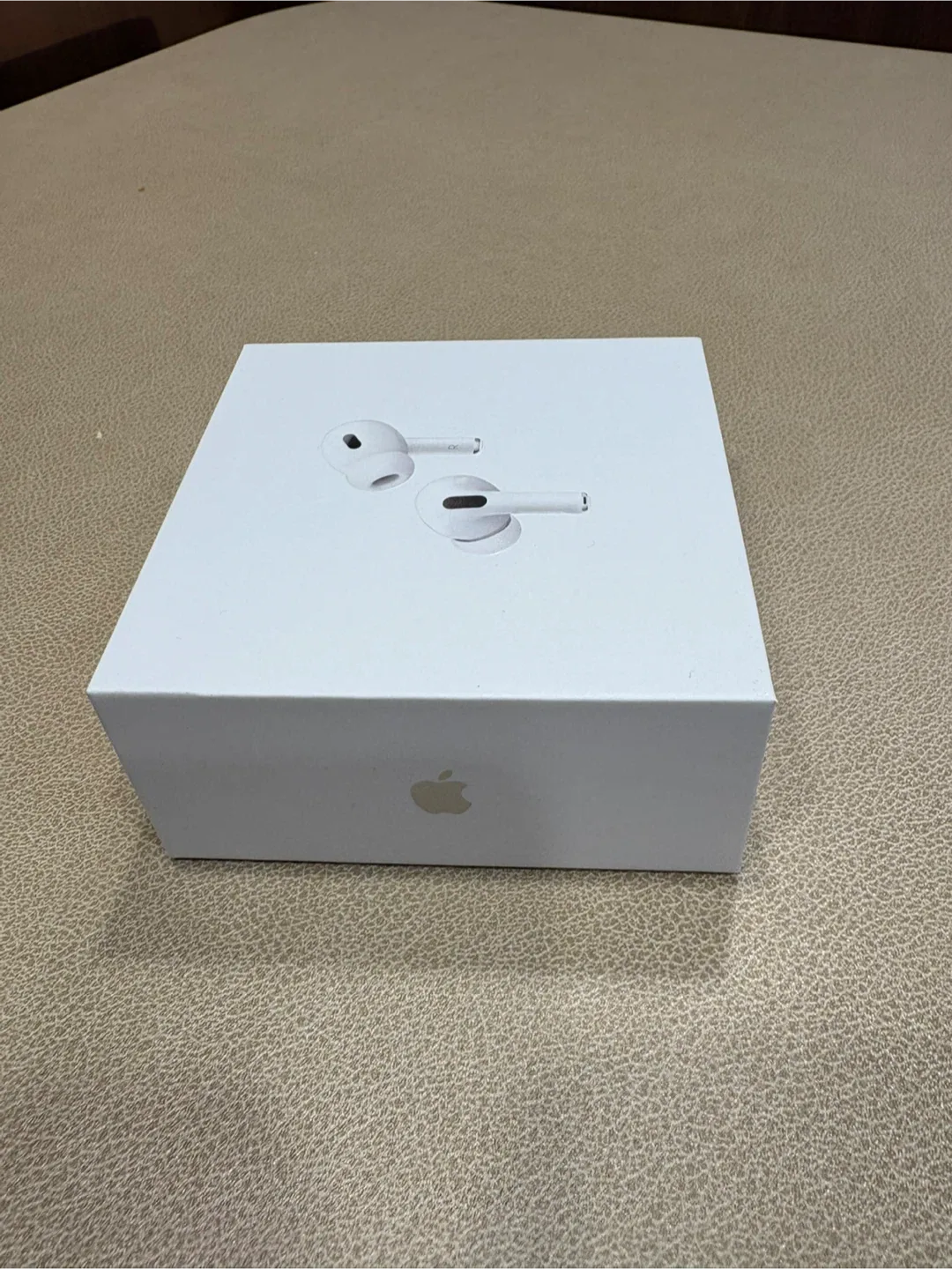 New sealed Apple AirPods Pro (2nd Generation) image indicator(2)