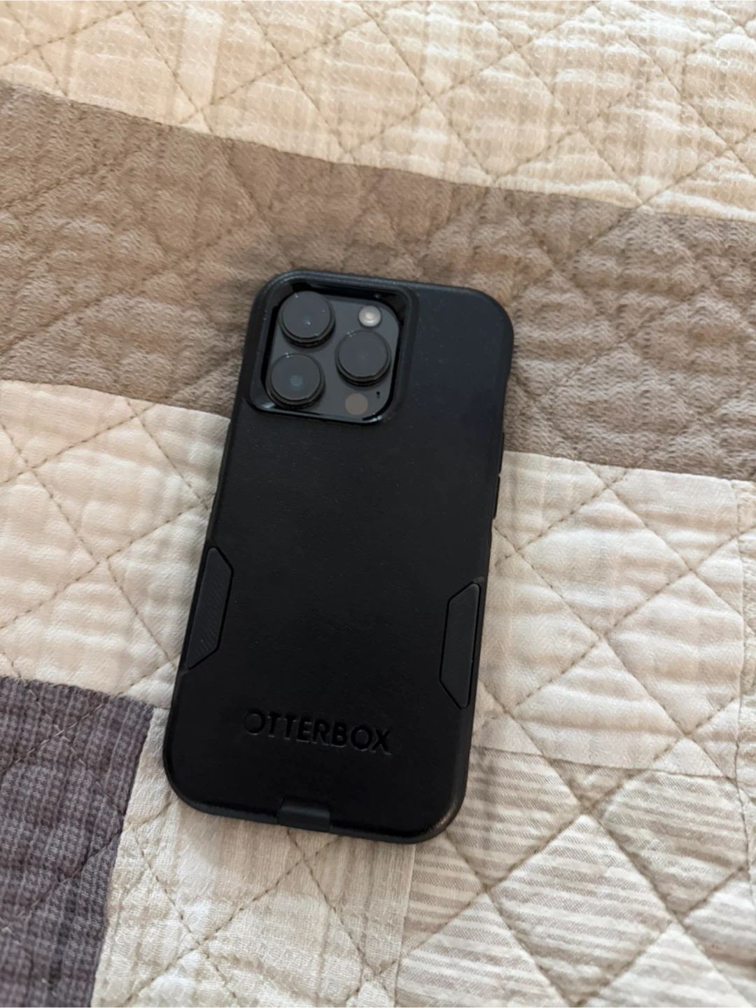 Unlocked iPhone 14 Pro 1TB w Otterbox Case & brand new battery - photo 2