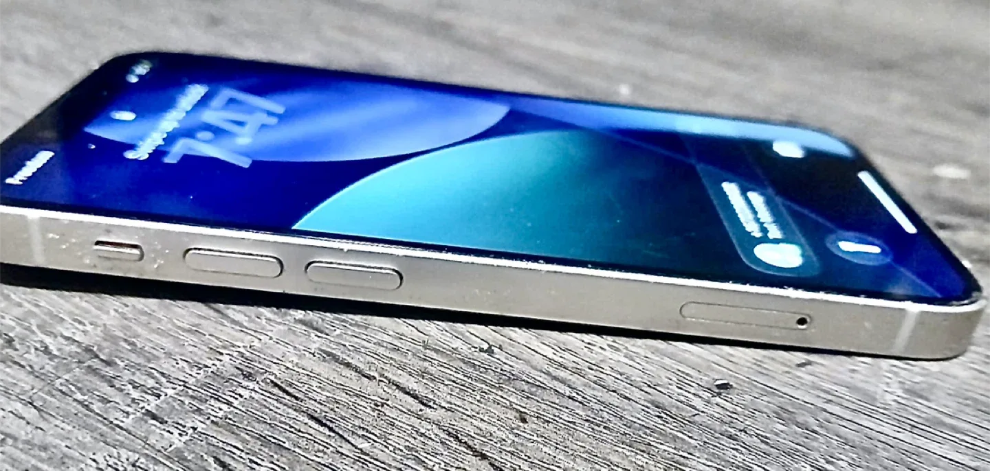 iPhone 13 Mini - White image indicator(2)