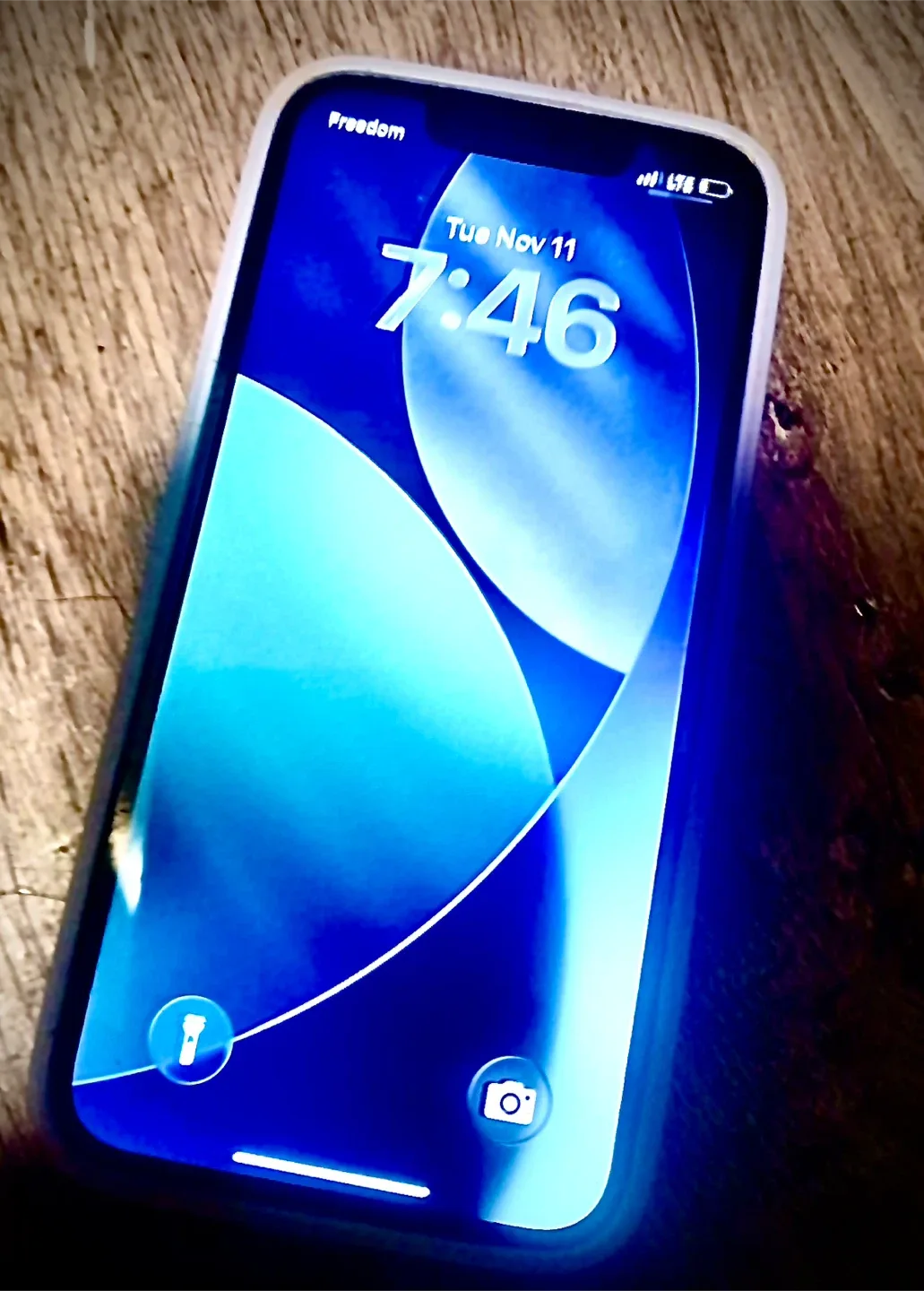 iPhone 13 Mini - White image indicator(4)