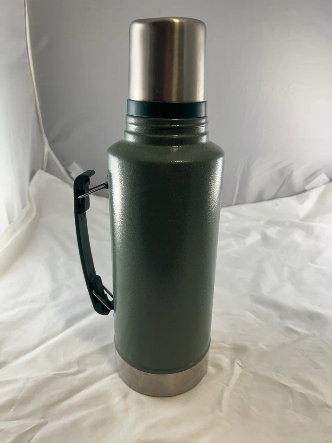 Stanley 2qt / 1.9L Thermos - photo 2