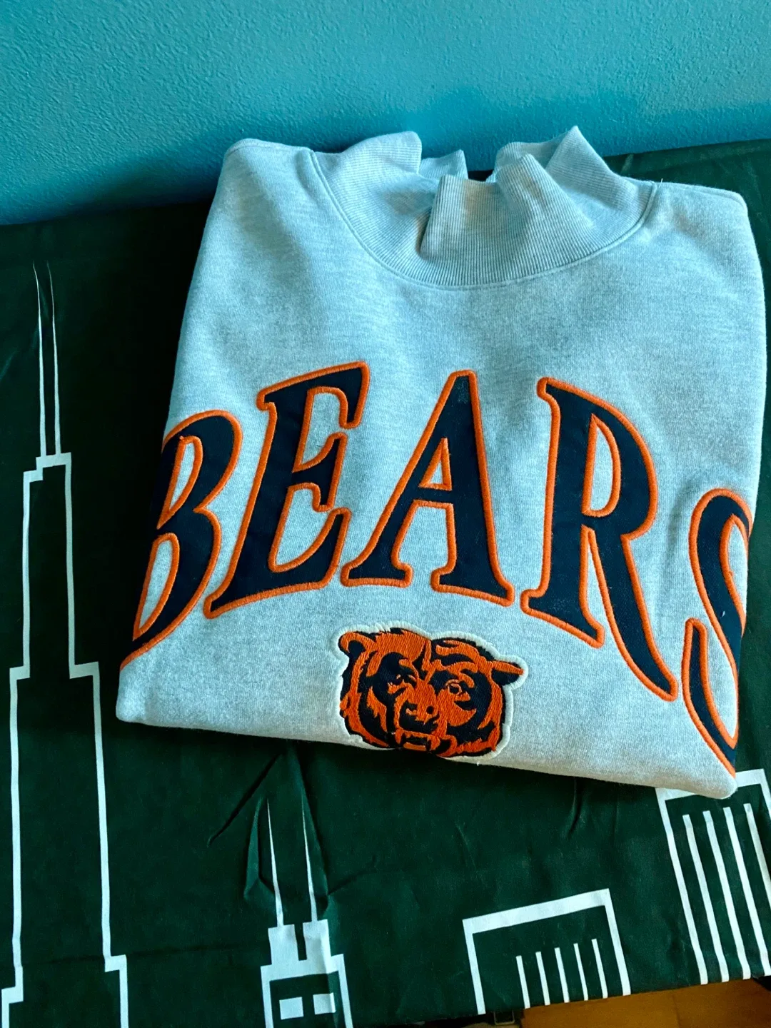 Chicago Bears Cropped Sweatshirt - Medium