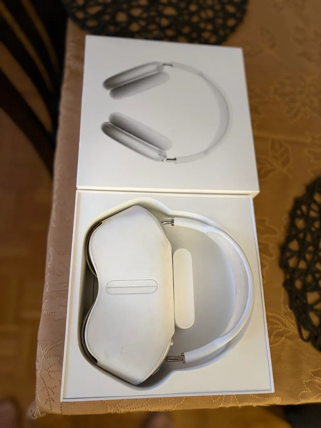 Apple AirPods Max - White image indicator(2)