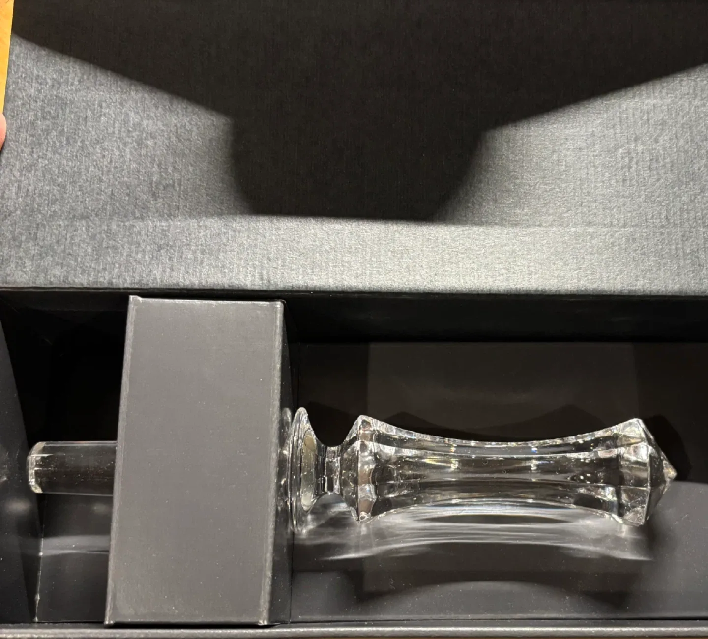 Villeroy & Boch Crystal Bottle Stopper, New in Box image indicator(3)