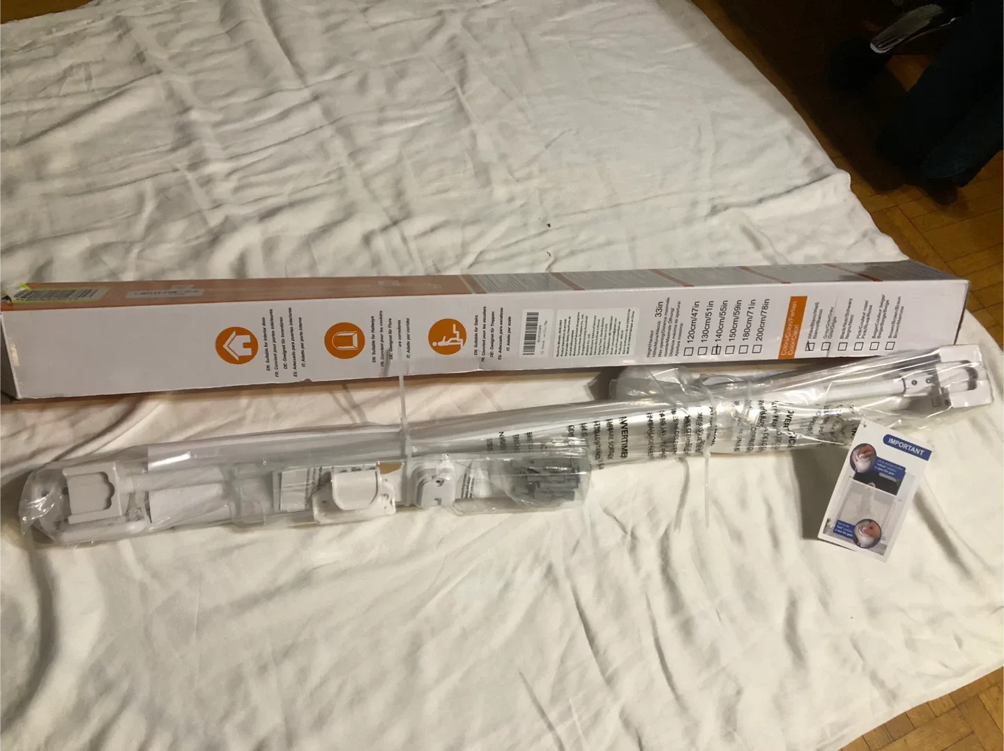 Retractable Safety Gate - Brand New in Box! image indicator(5)