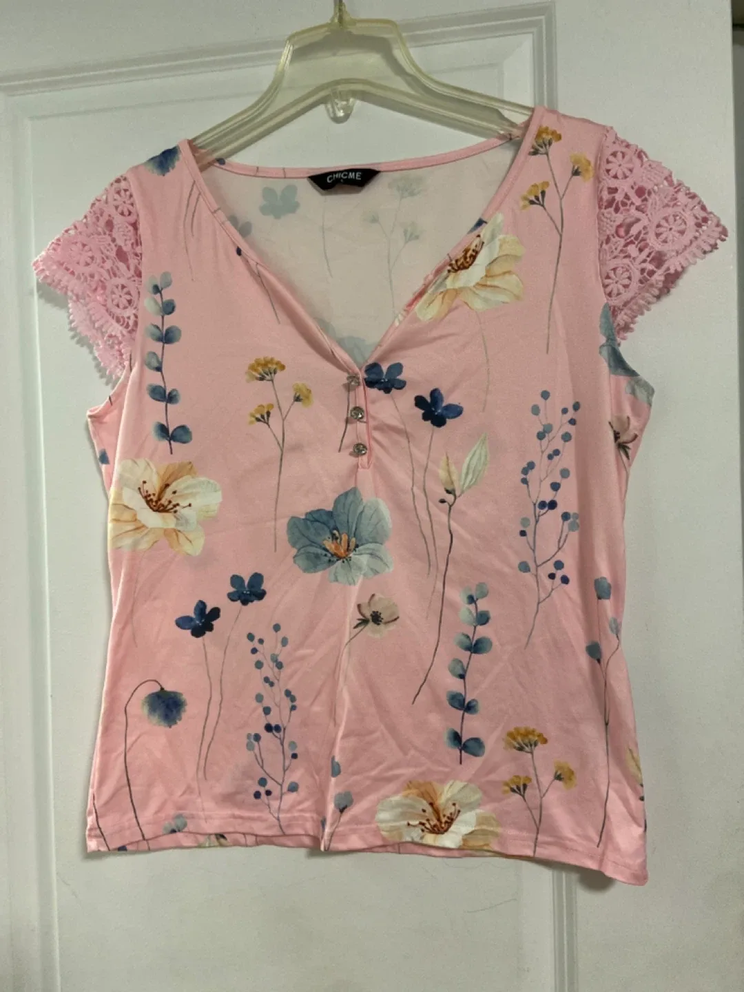 ChicMe Pink Floral Lace Top - Size L