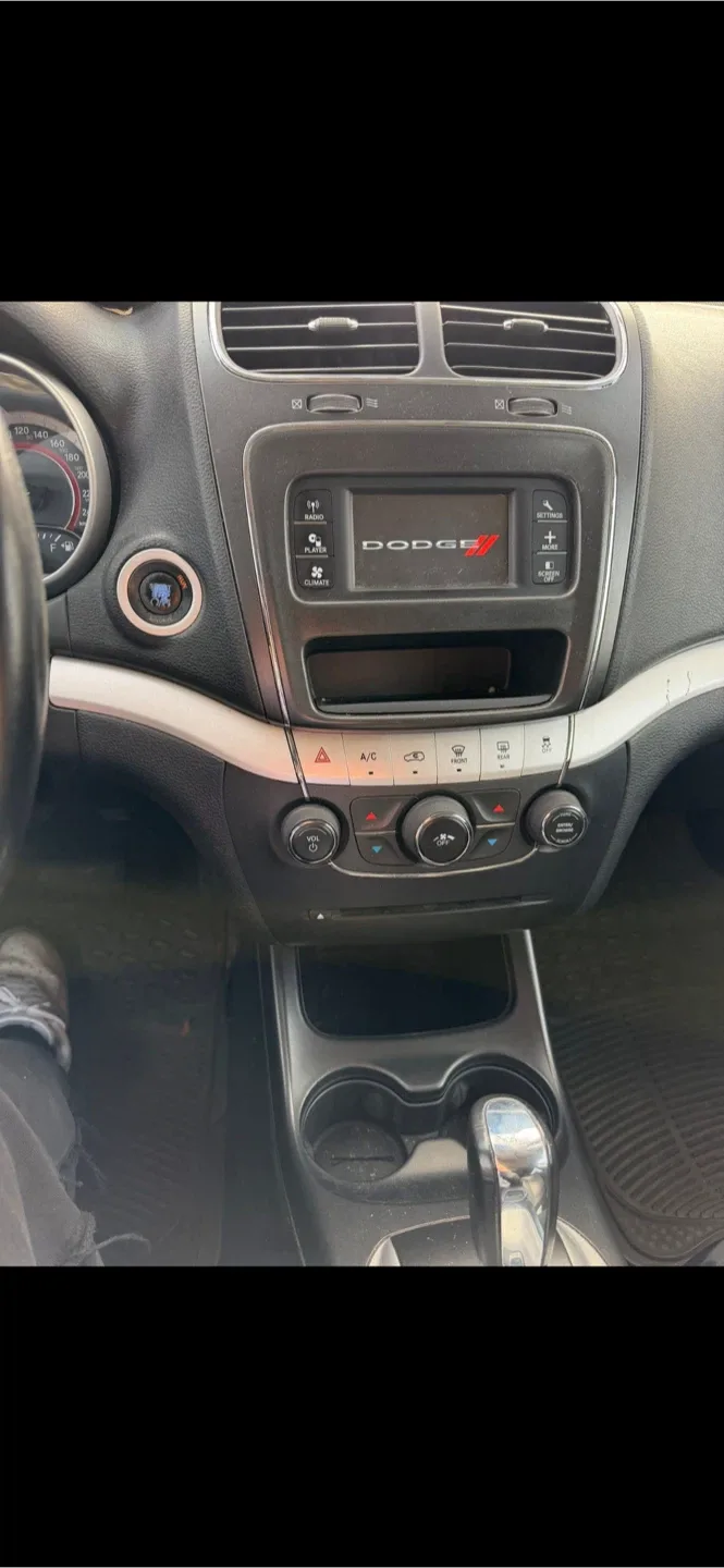 Silver Dodge Journey image indicator(5)