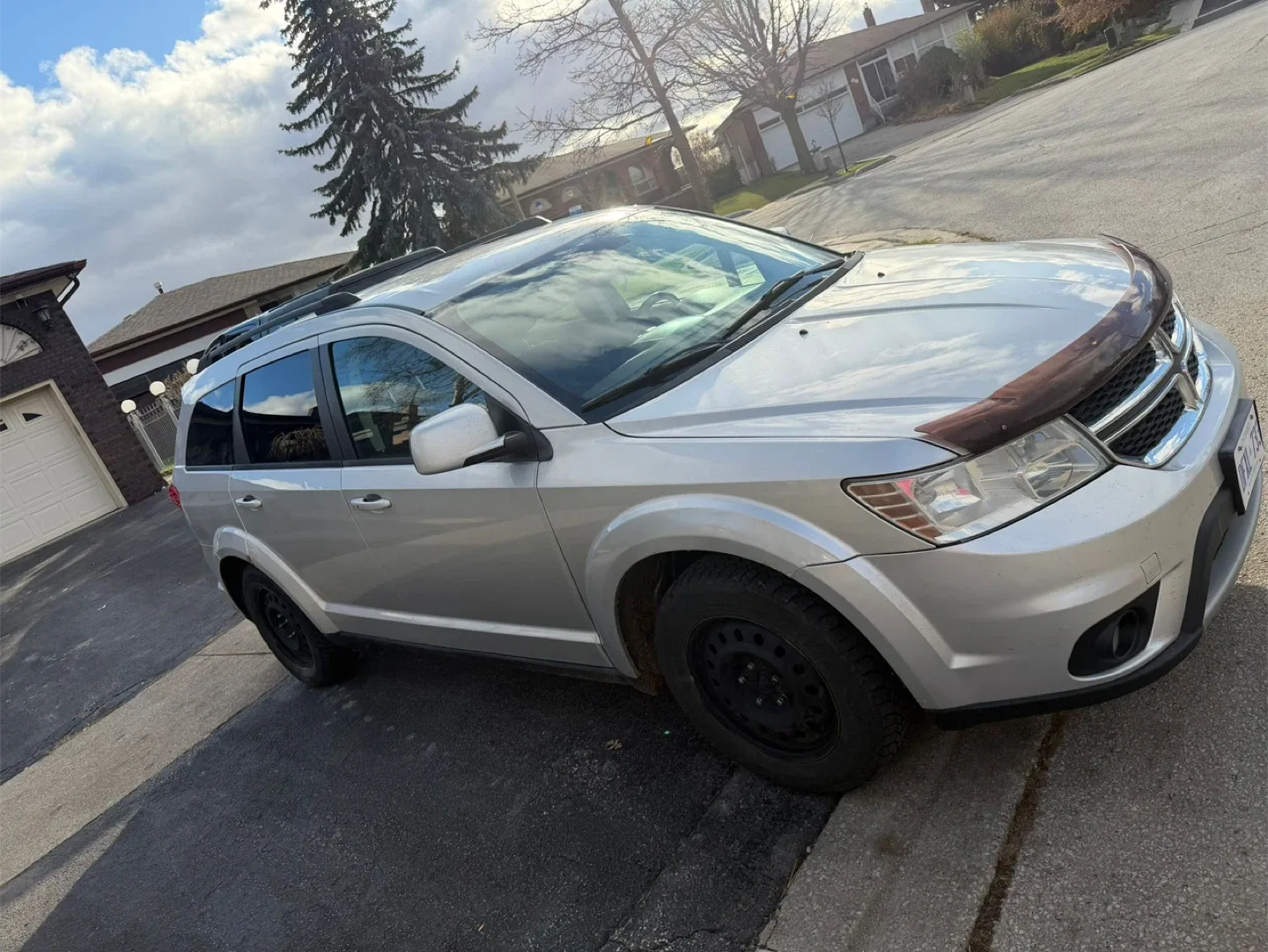 Silver Dodge Journey image indicator(9)