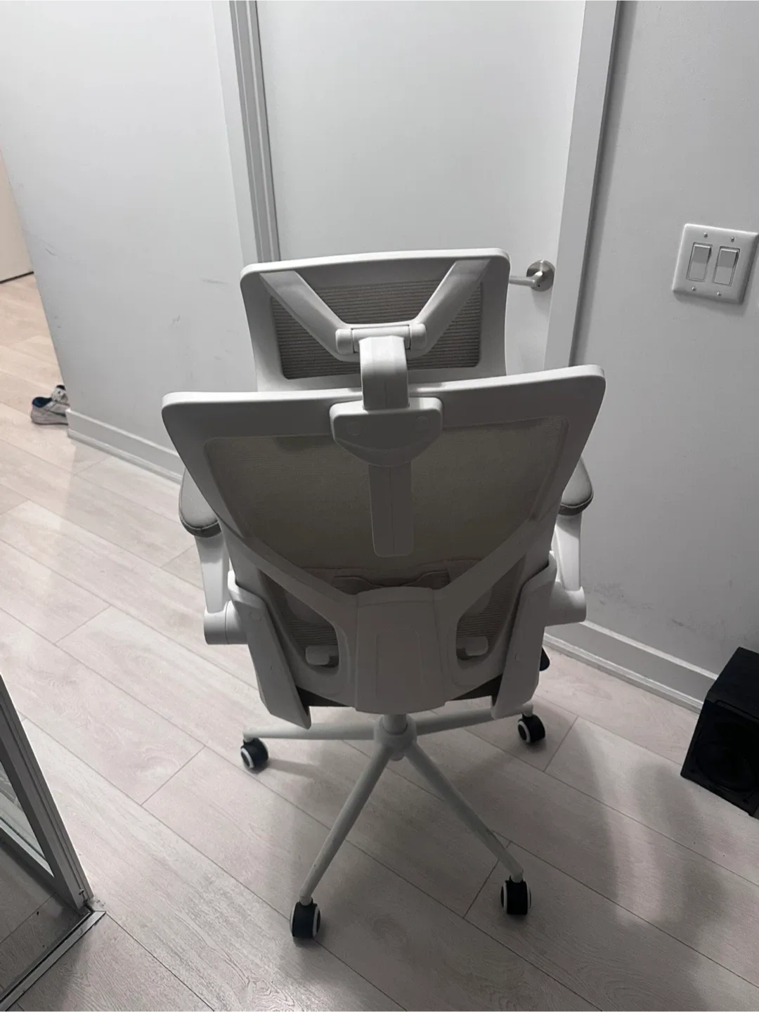 Ergonomic Work Chair image indicator(3)