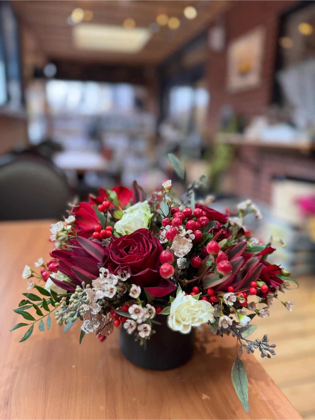 Christmas arrangements custom made Flower Arrangement - photo 2