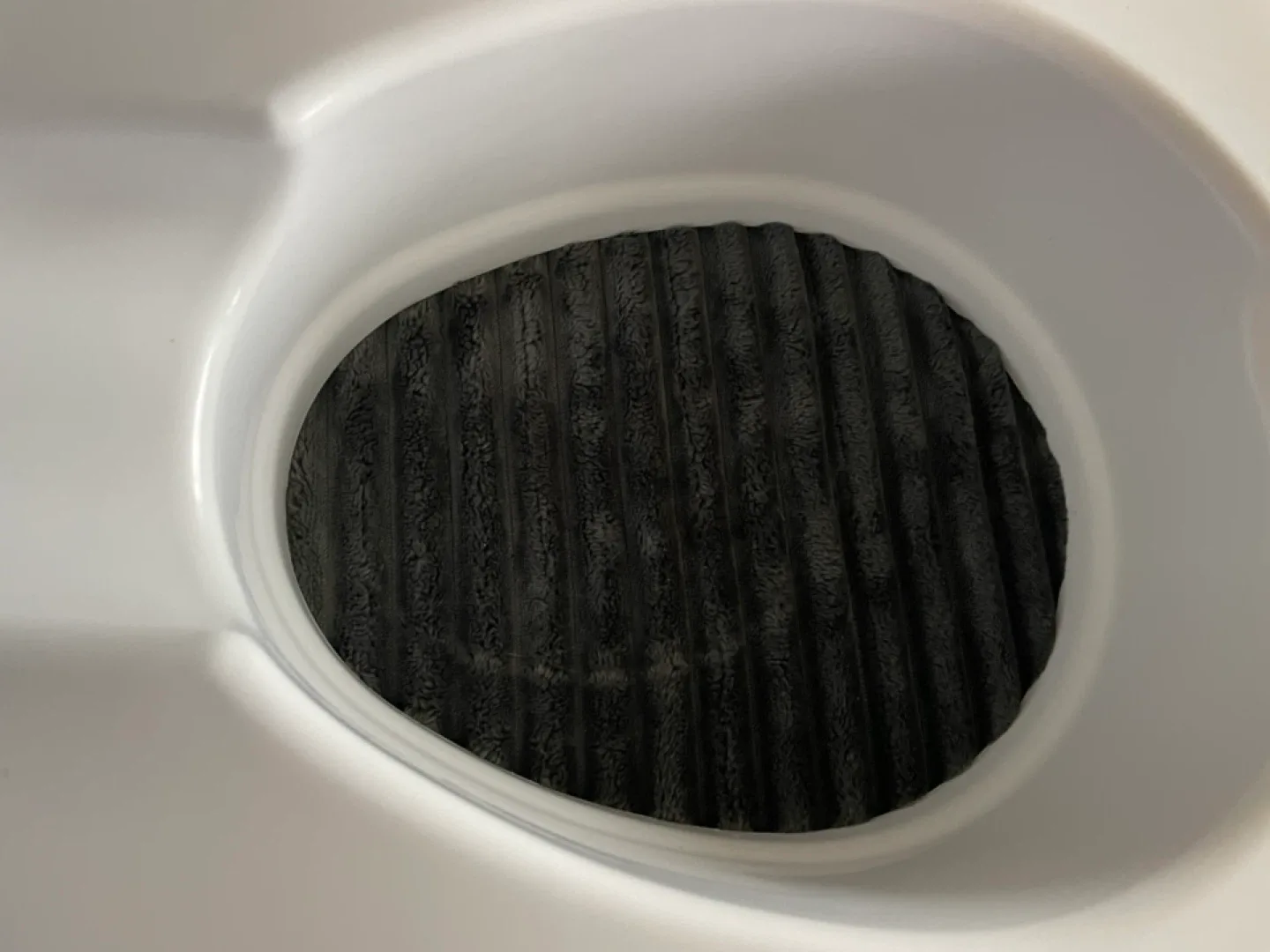 4” raised toilet seat image indicator(6)