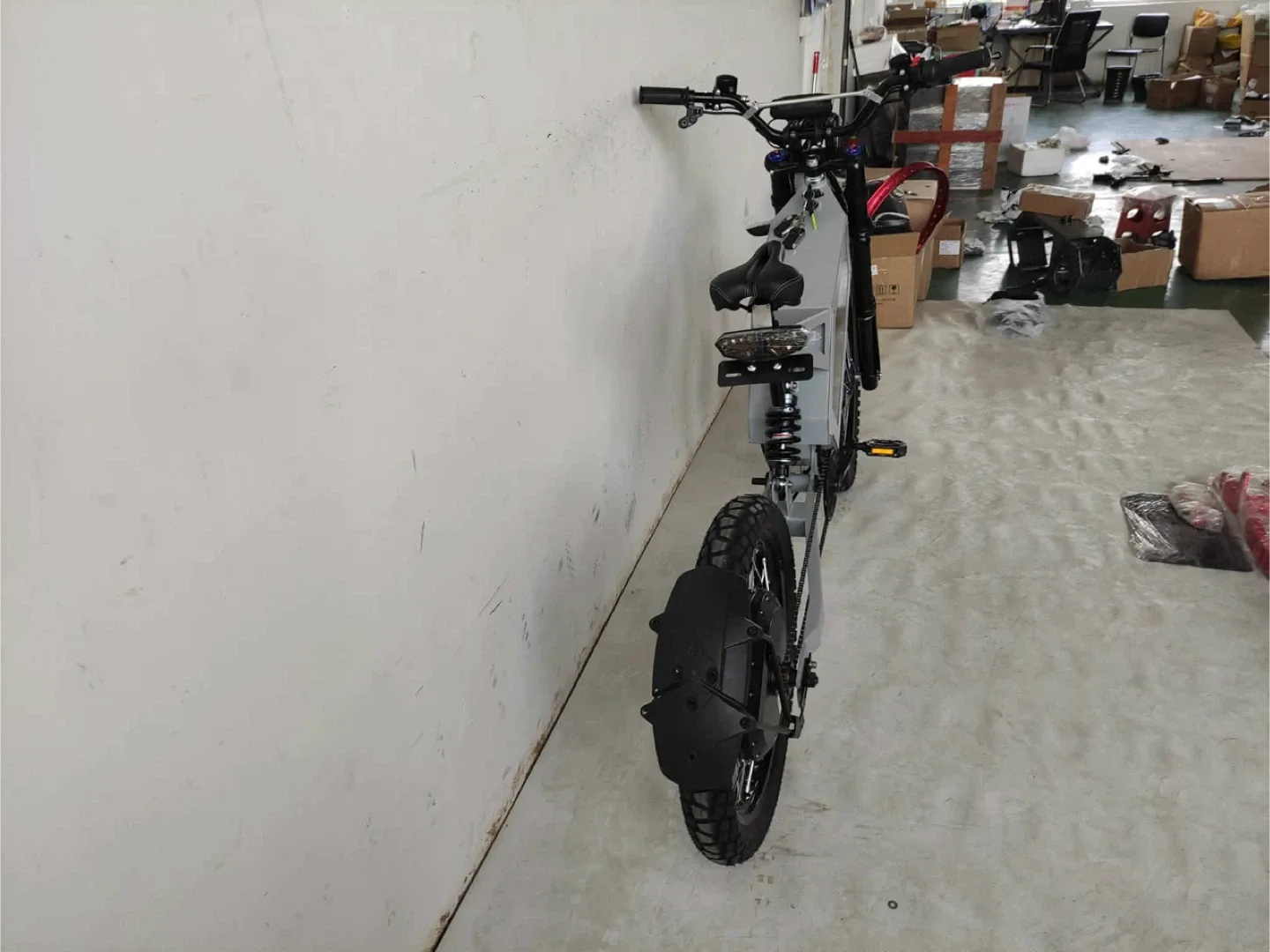 Enduro Stealth Bomber Dirt Bike 72v image indicator(9)