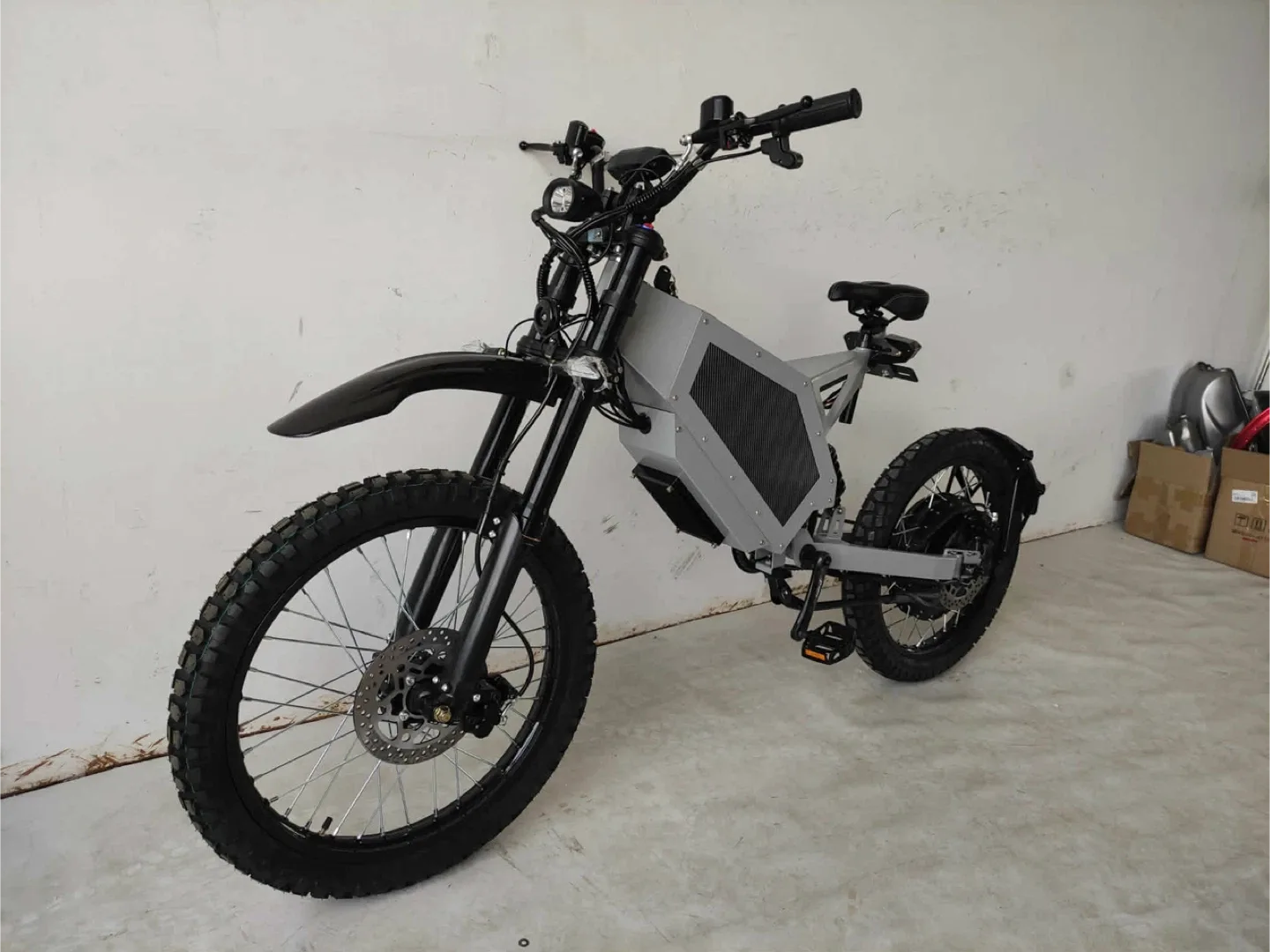 Enduro Stealth Bomber Dirt Bike 72v image indicator(8)