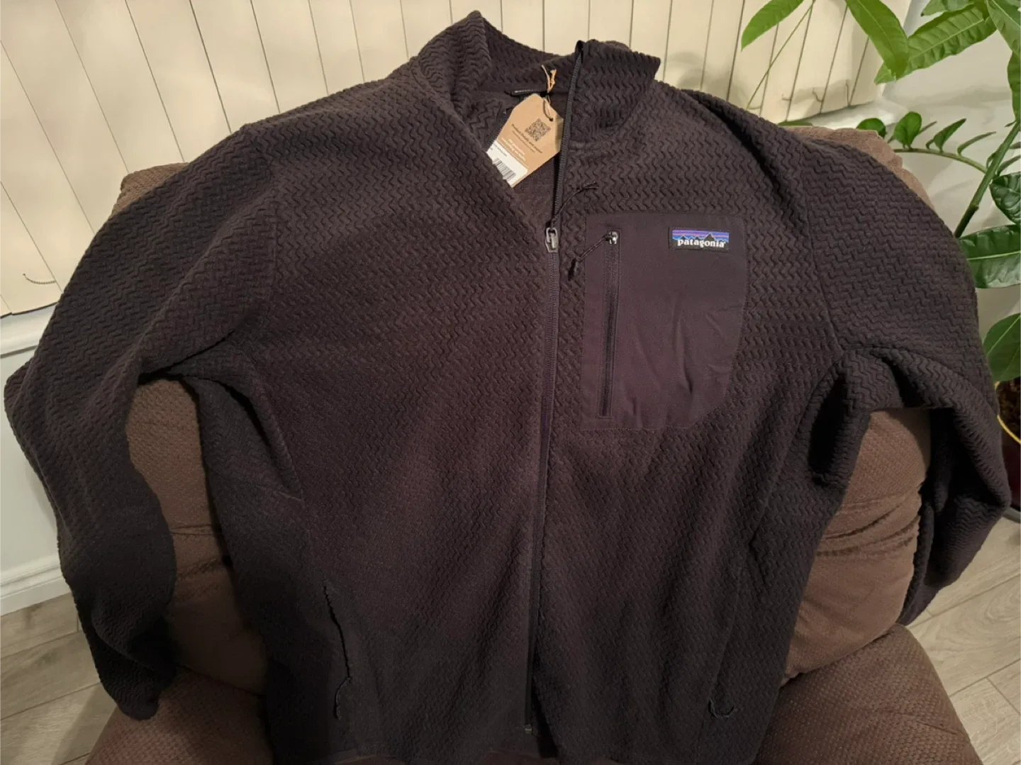 Patagonia Men's R1 Air Fleece Jacket Black image indicator(2)