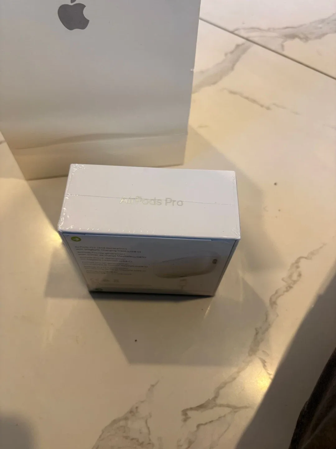 New Apple AirPods Pro (2nd generation) image indicator(5)