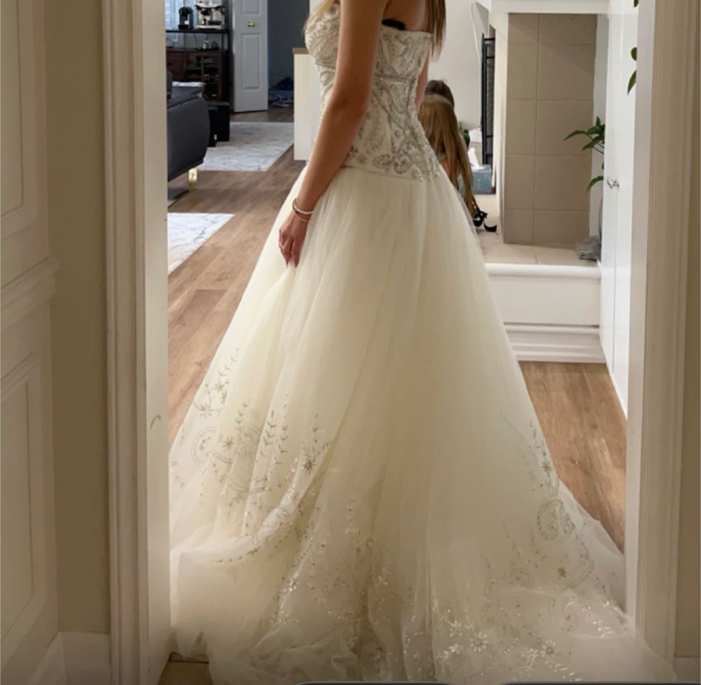 Elegant Wedding Dress - Ivory - photo 5