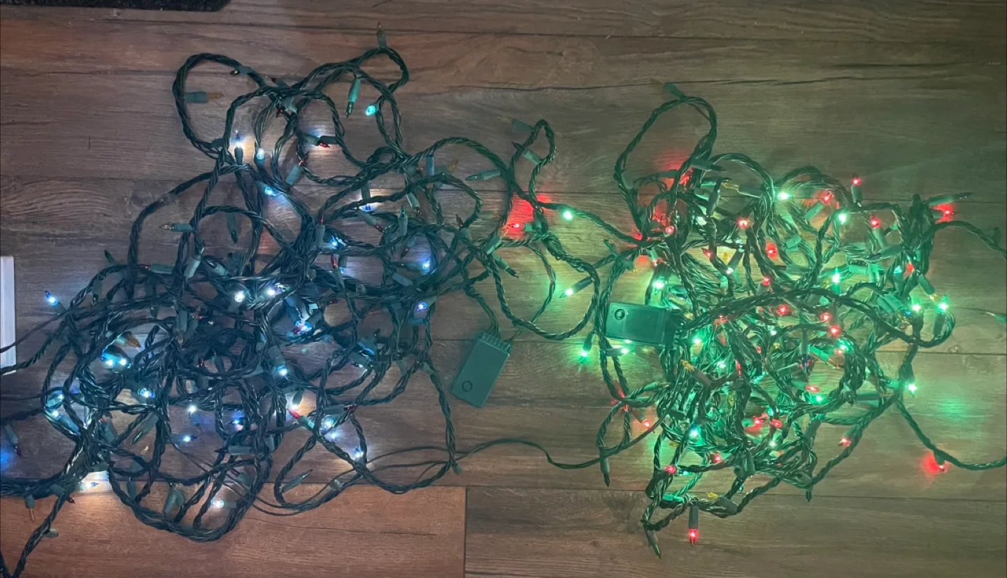 6 Ft Christmas Tree + Lights image indicator(4)