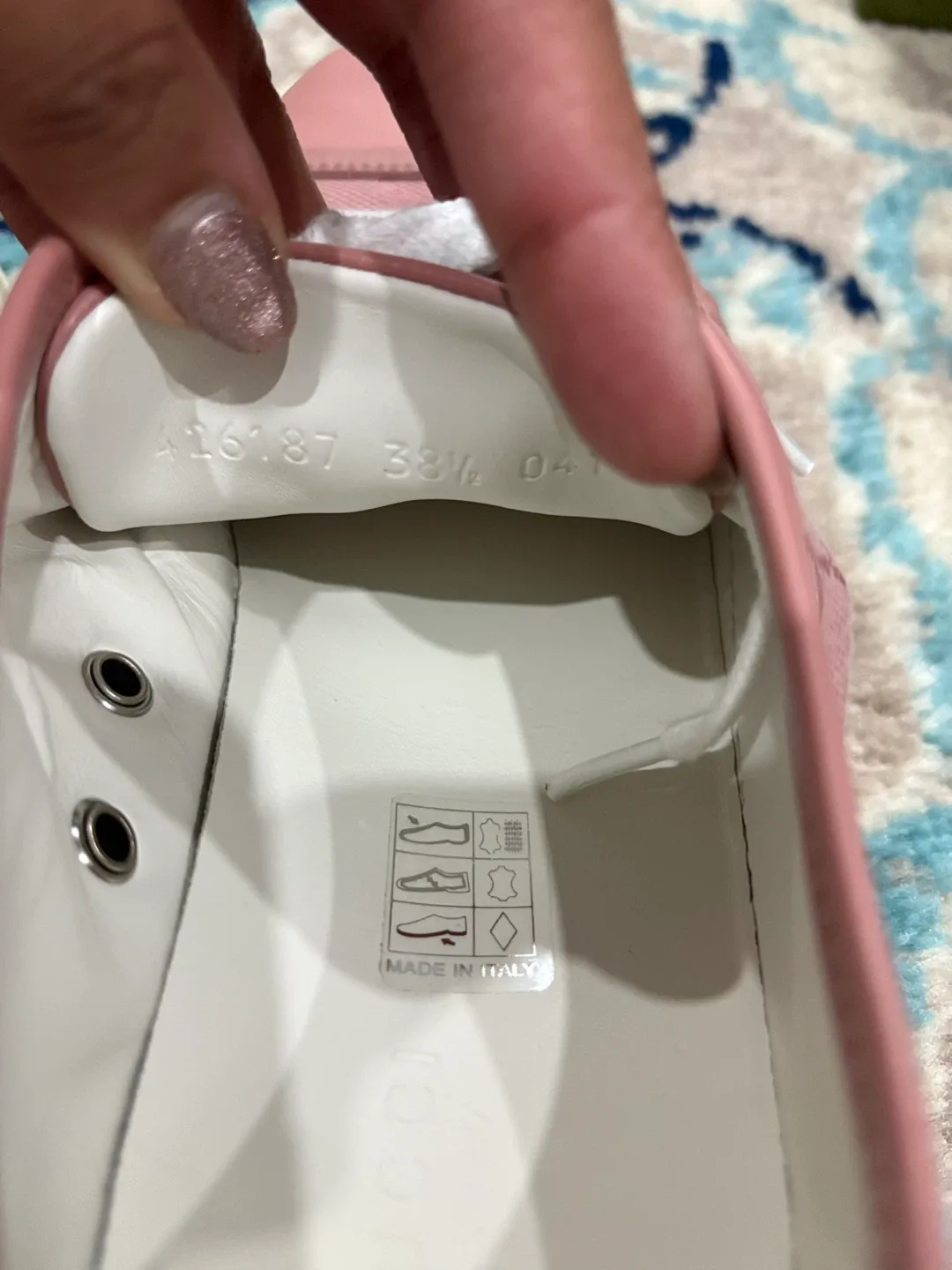 Gucci Pink Women's Sneakers Size 38.5 image indicator(2)