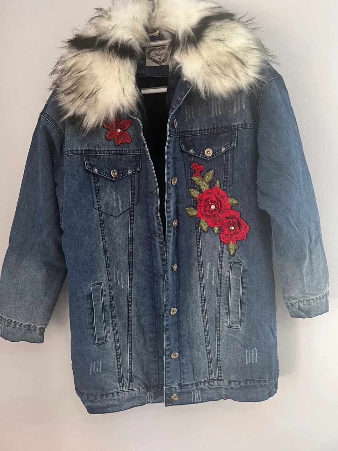 Denim Jacket with Faux Fur Collar & Rose Embroidery image indicator(8)