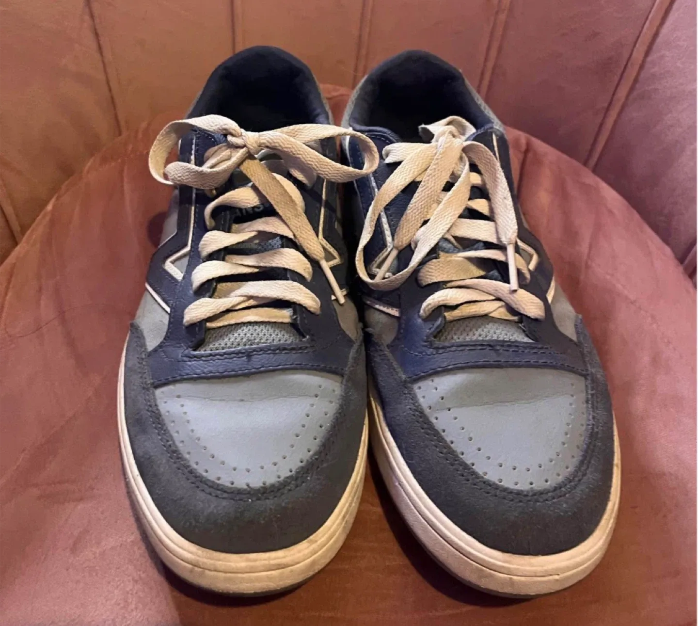 Vans Lowland Shoes size 10W/8.5M image indicator(2)