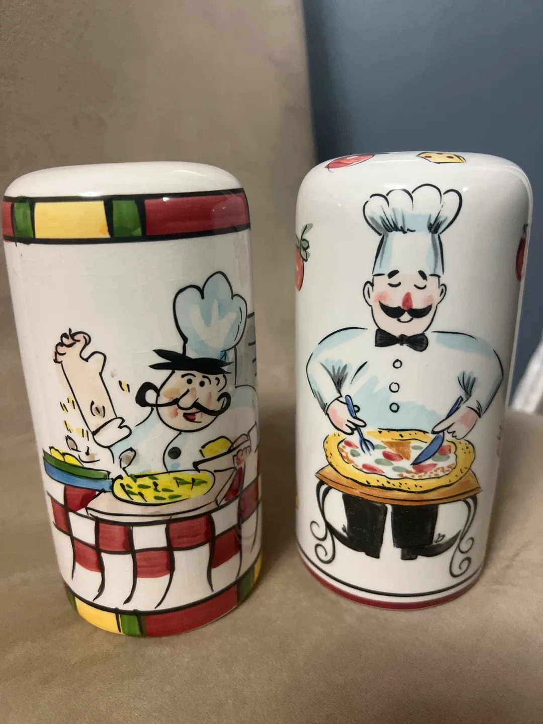 Chef Salt and Pepper Shakers image indicator(2)