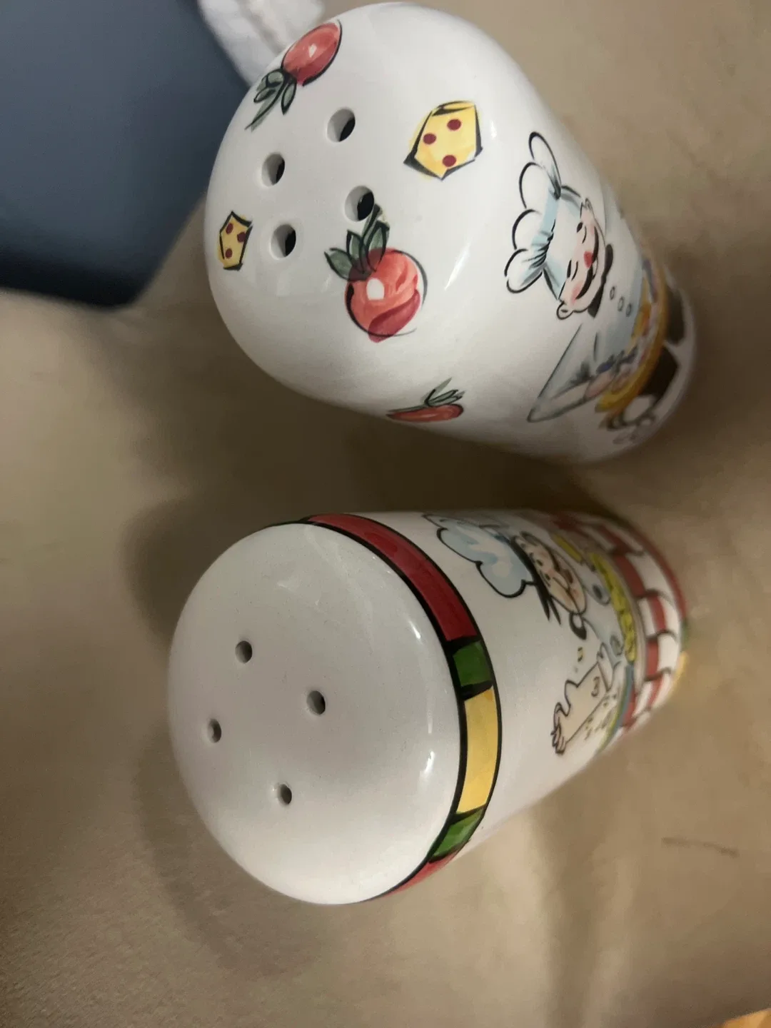 Chef Salt and Pepper Shakers image indicator(4)