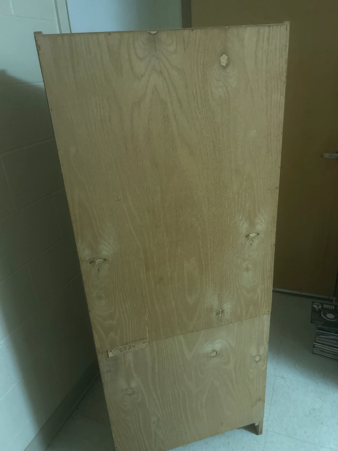 Sturdy Wooden Bookshelf - photo 4