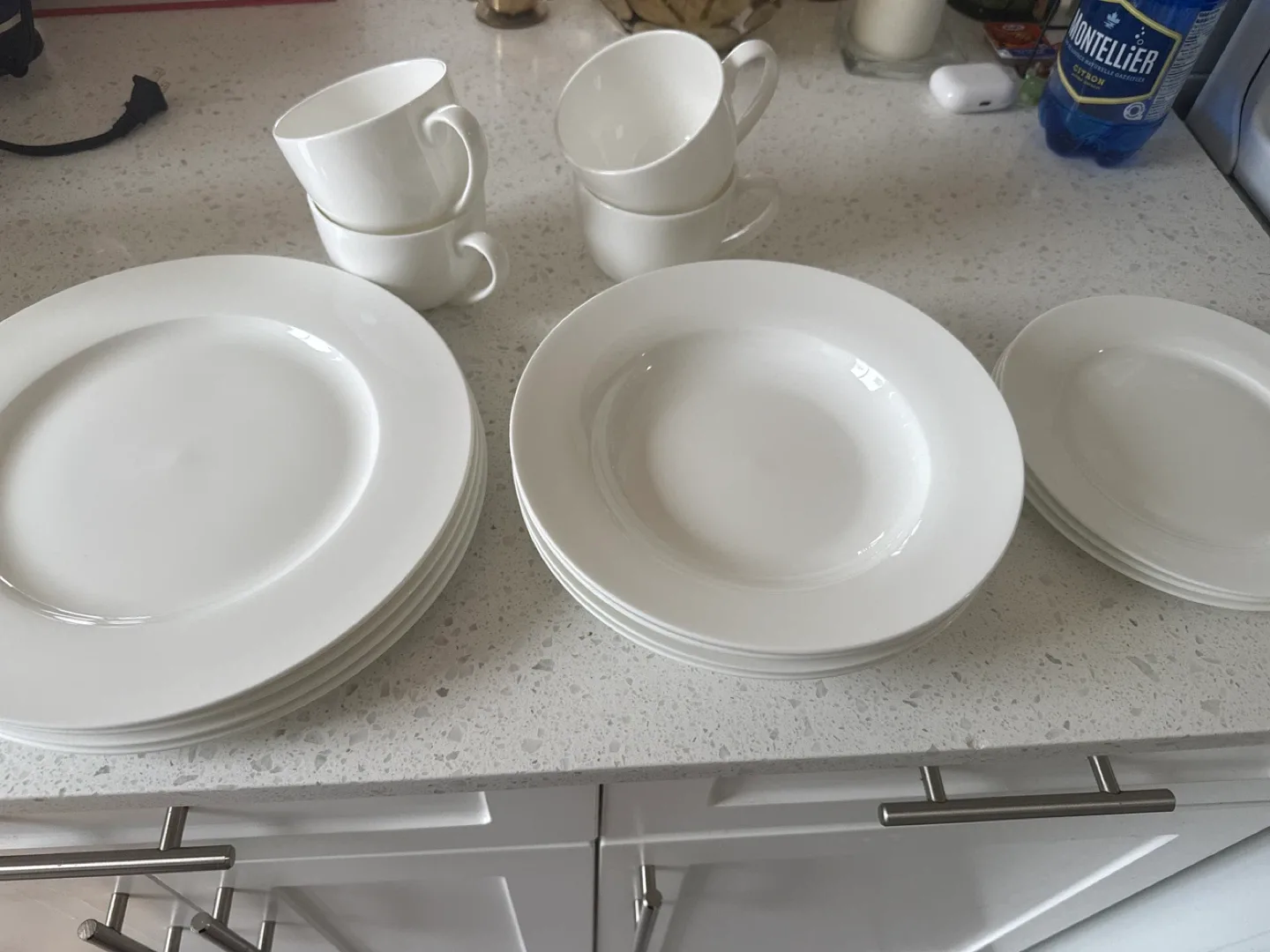 Maxwell & Williams Cashmere Dinnerware Set image indicator(2)