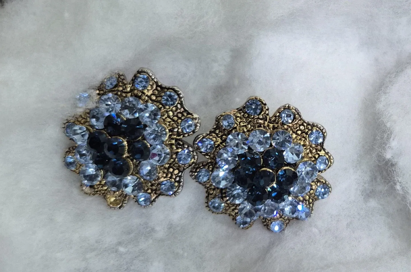 Vintage Blue Rhinestone Flower Earrings