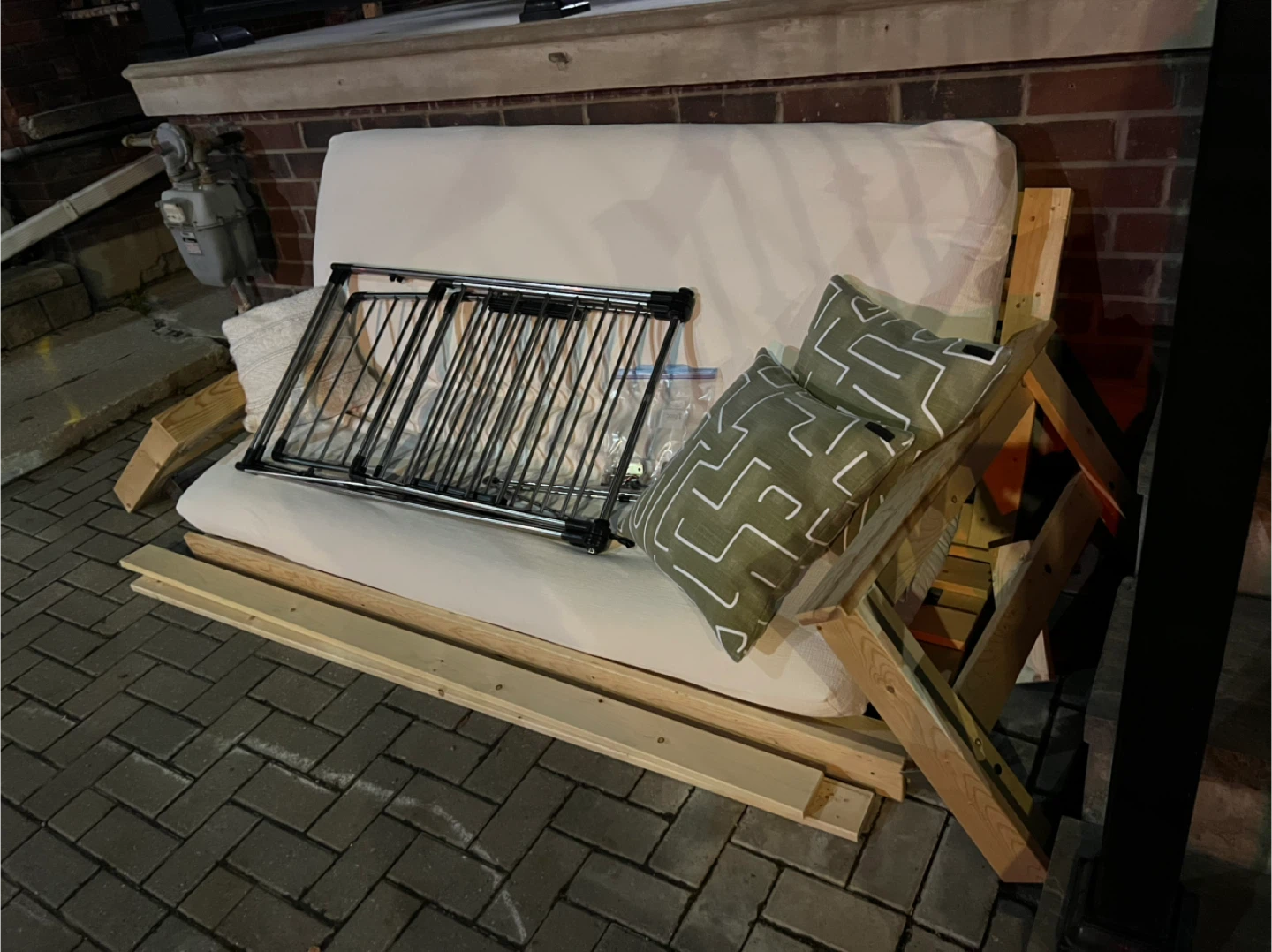 Futon & Article Pillows
