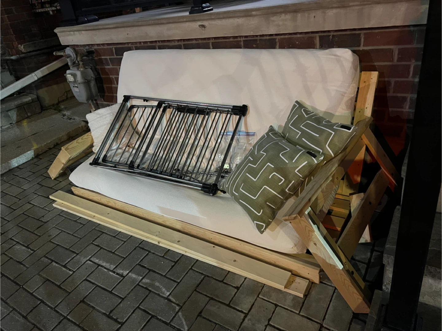 Futon & Article Pillows - photo 5