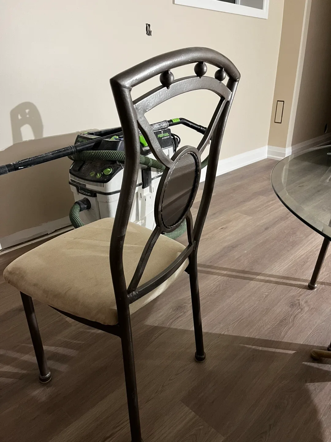 Need it to go ASAP: Dining table & chairs FOR SALE image indicator(7)