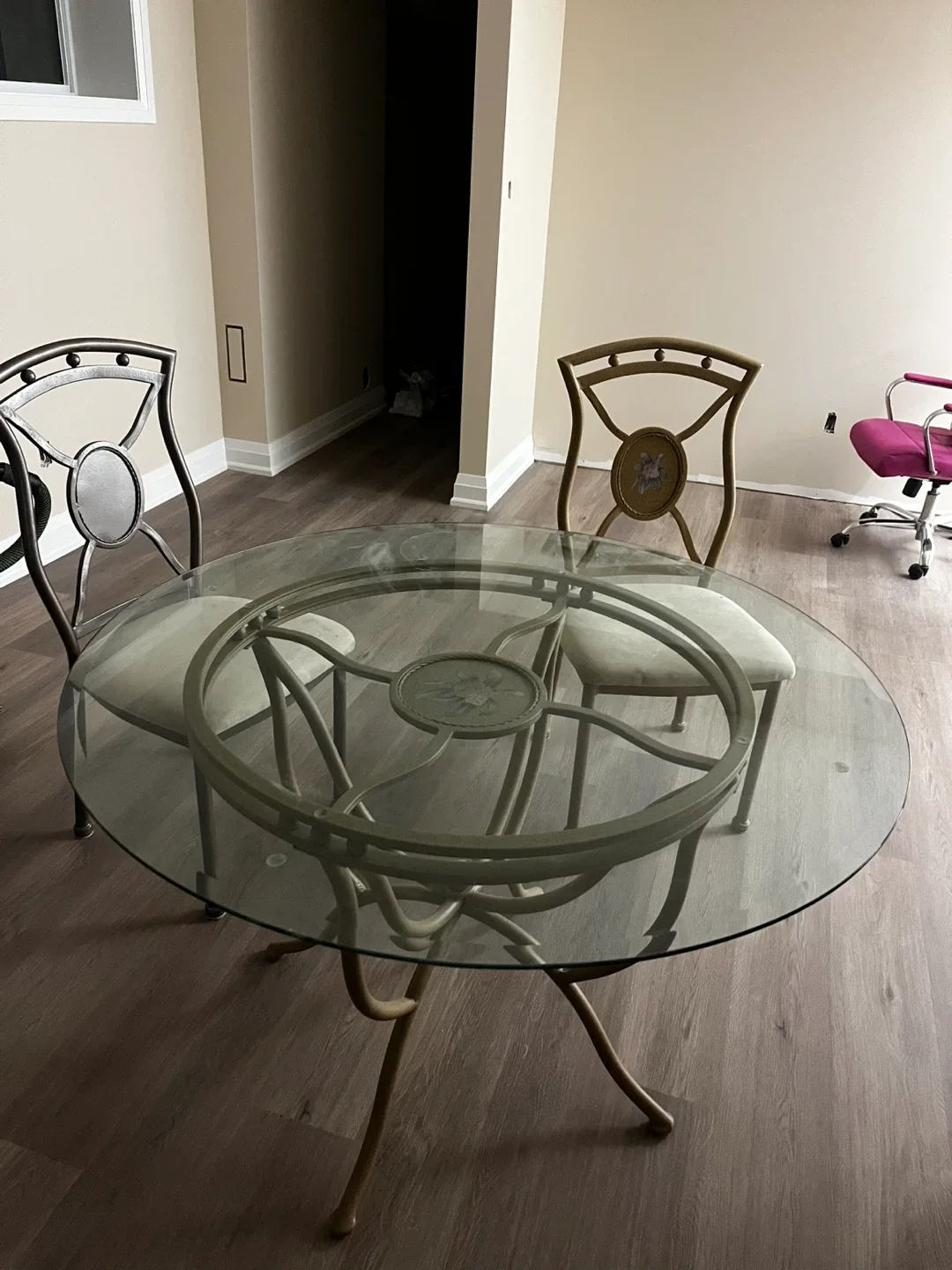Need it to go ASAP: Dining table & chairs FOR SALE image indicator(3)