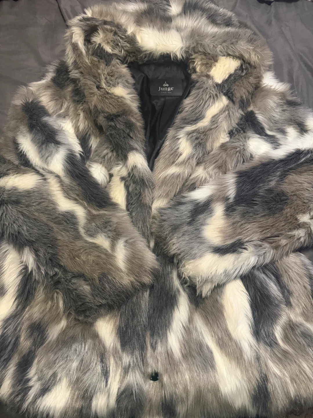 fur coat