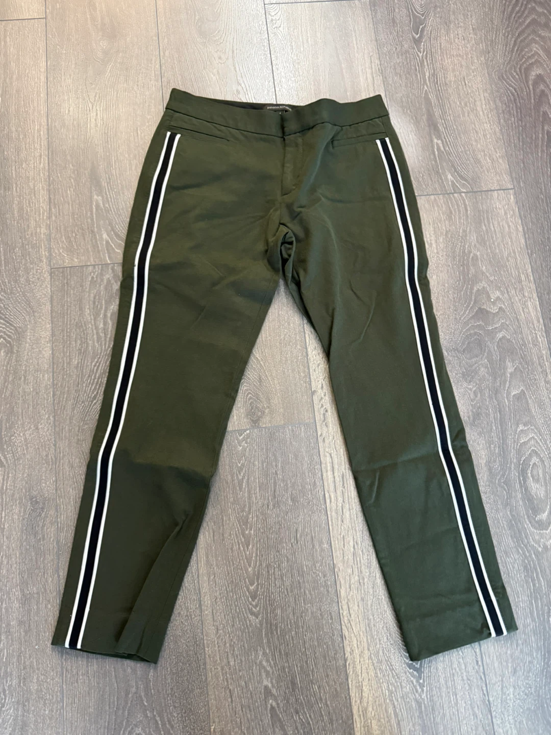 Banana Republic Olive Green Pants - Size 4