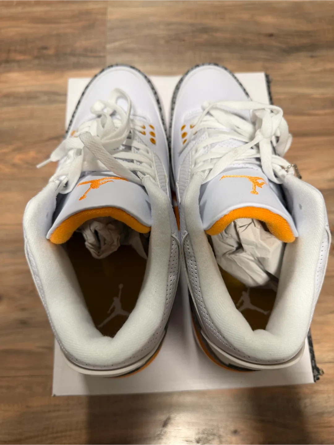 Jordan 3 Retro White/Orange Shoes - Brand New! image indicator(2)