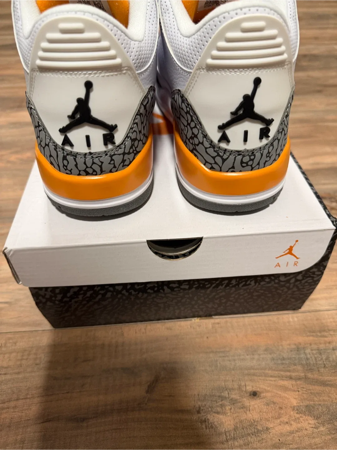 Jordan 3 Retro White/Orange Shoes - Brand New! image indicator(6)