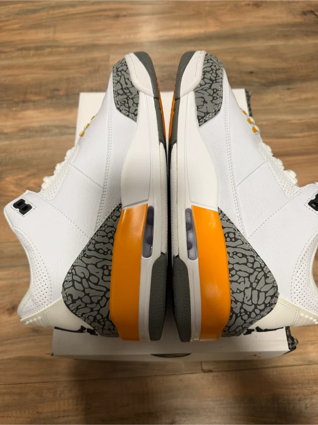 Jordan 3 Retro White/Orange Shoes - Brand New! image indicator(8)