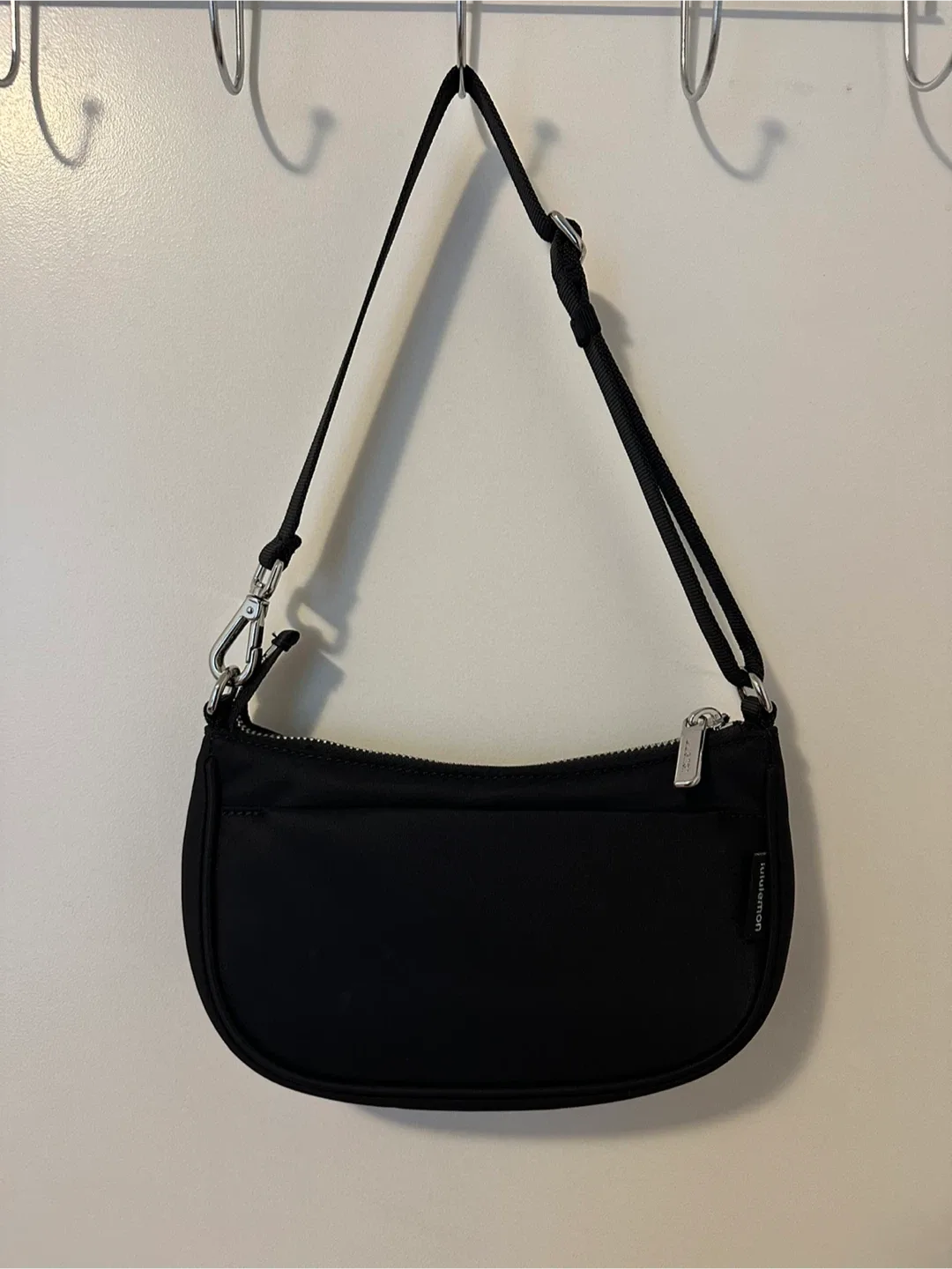 Lululemon City Essentials Mini Shoulder Bag - Black image indicator(4)