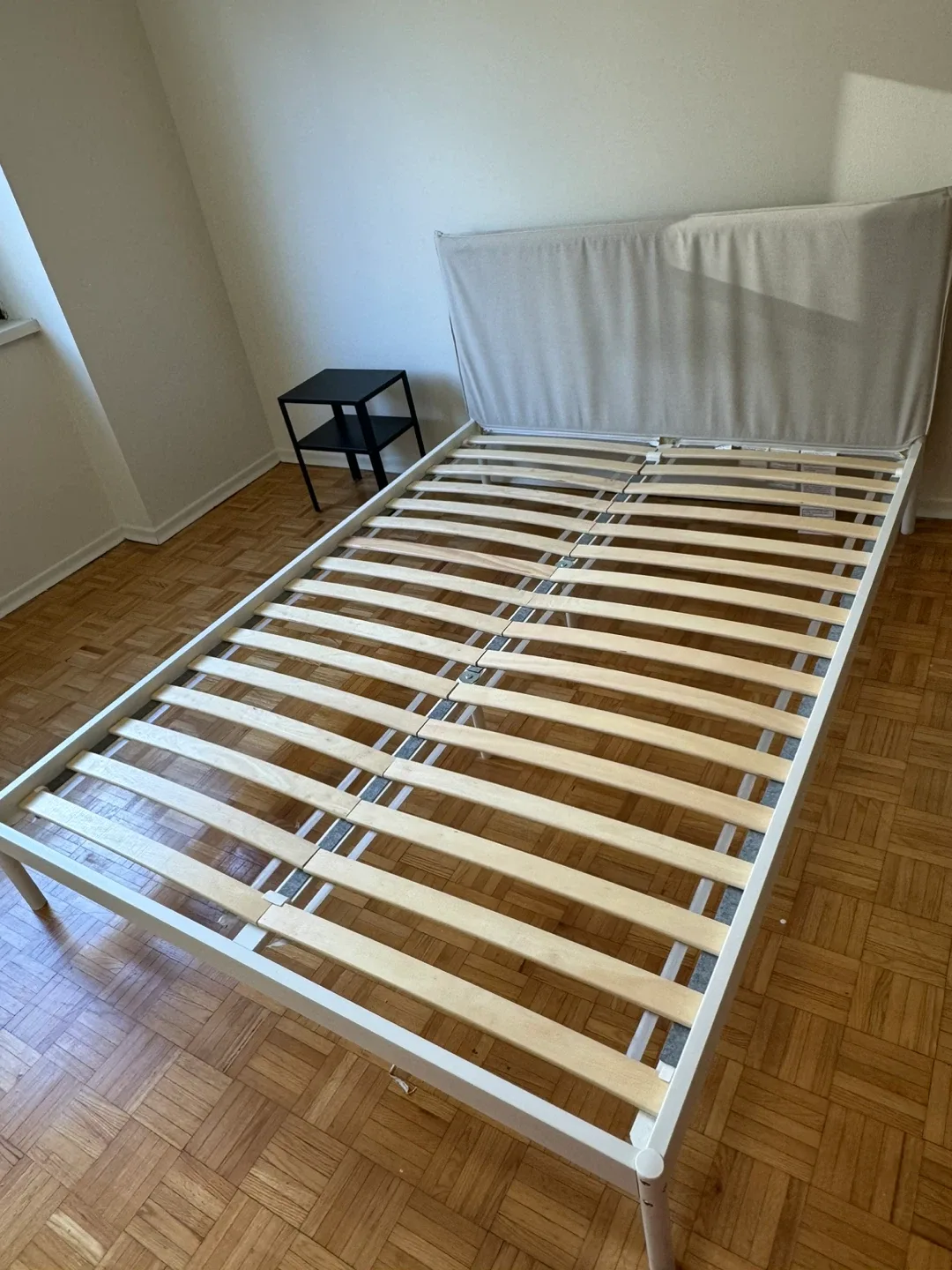 IKEA MALM Bed Frame - White image indicator(2)