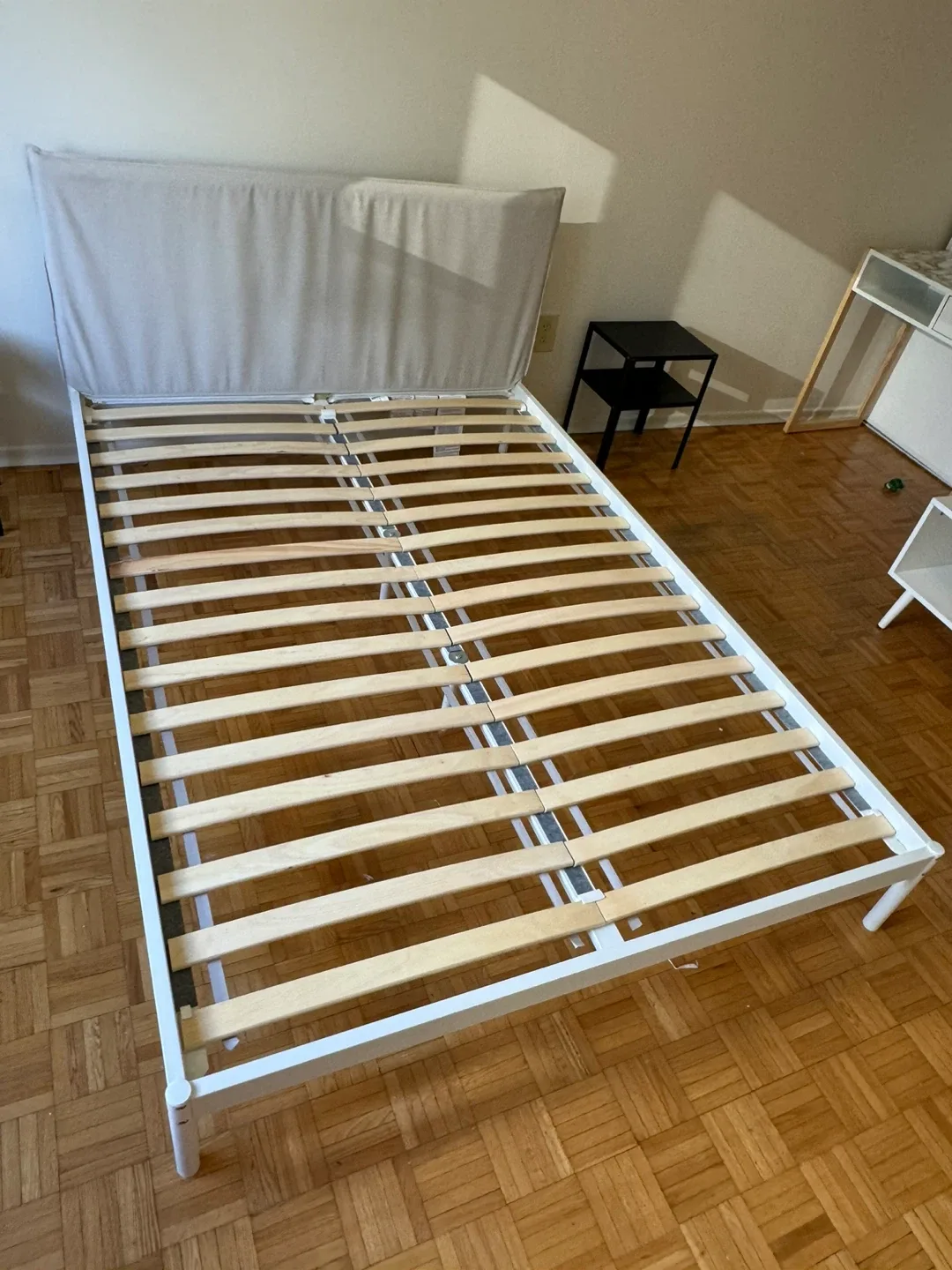 IKEA MALM Bed Frame - White image indicator(3)