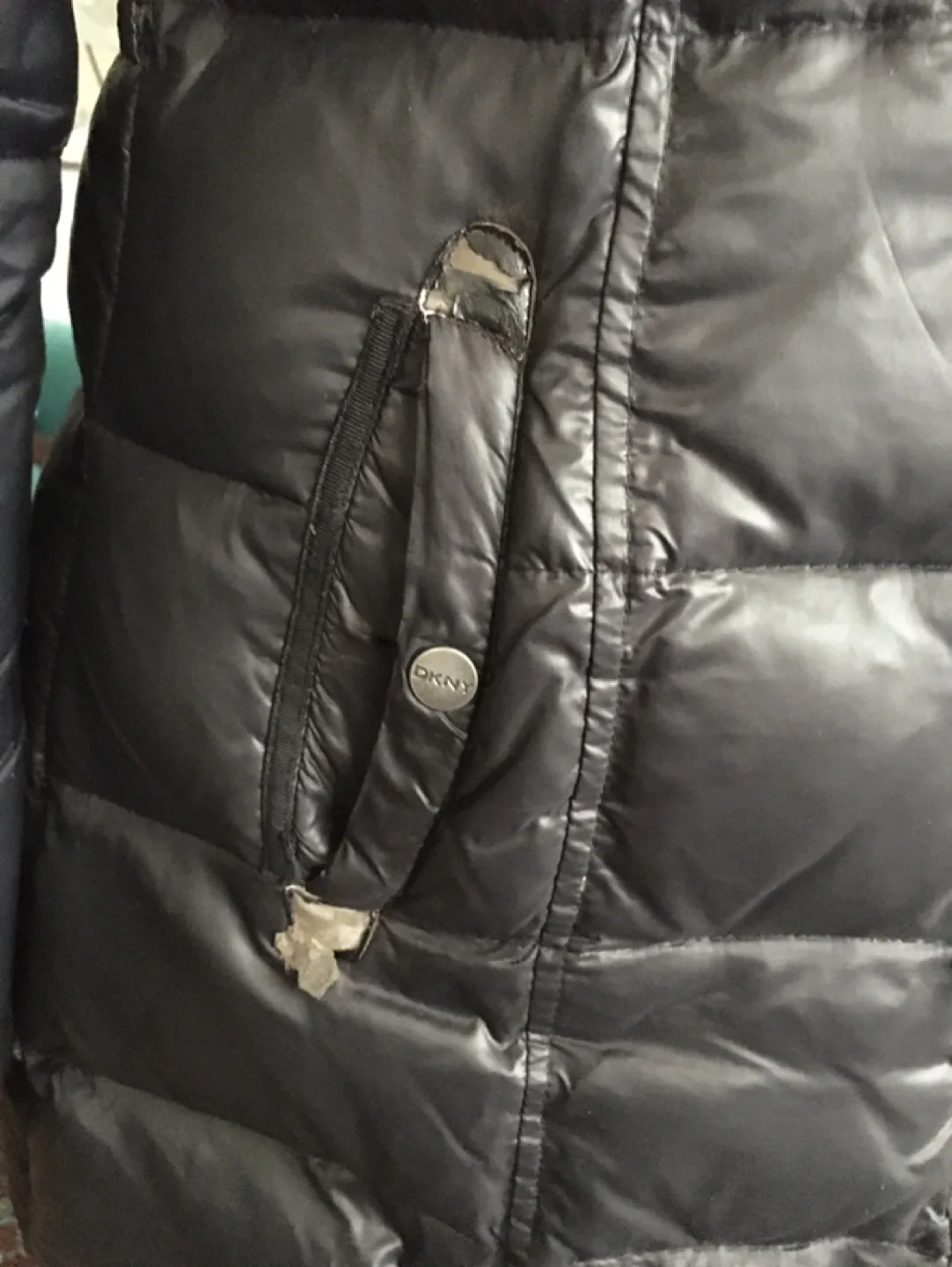 DKNY Black Puffer Coat image indicator(8)