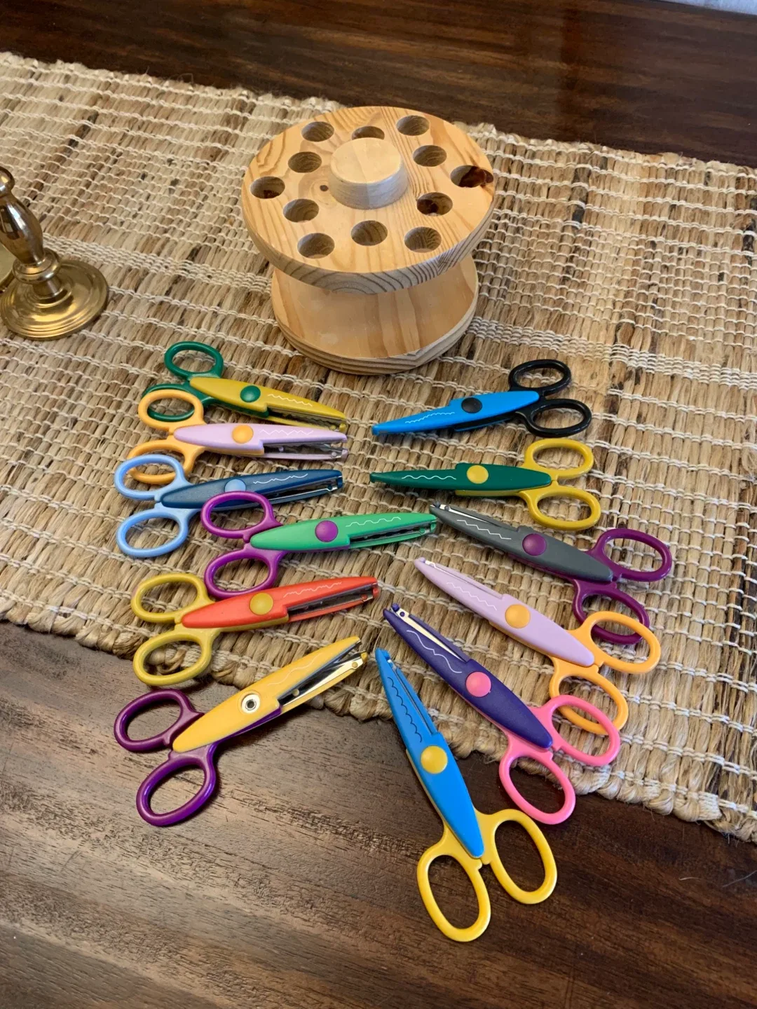 Craft Scissors - Decorative Edge image indicator(2)