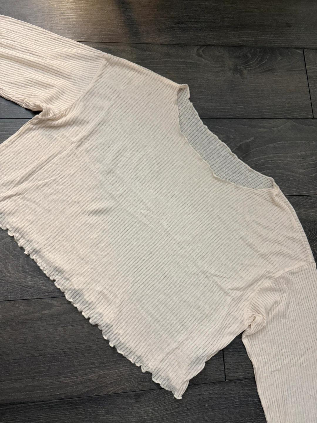 Cropped loose fit Long Sleeve Top